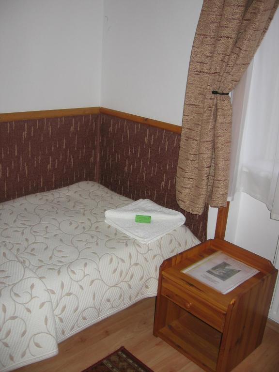 Mater Salvatoris House Hotel Godollo Room photo